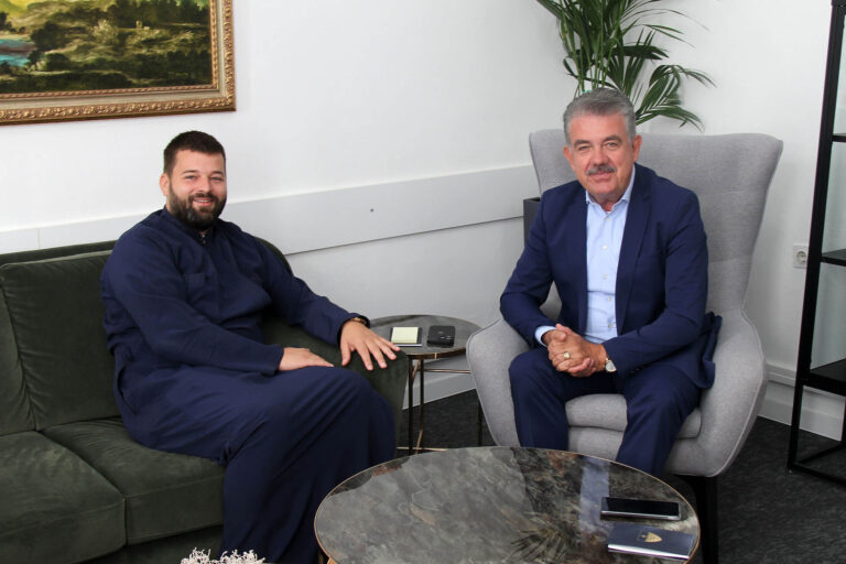 Predsjednik Herceg ugostio mostarskog paroha Kojića