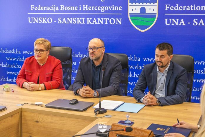 Potpisivanje novog kolektivnog ugovora s predstavnicima sindikata u predškolskom i osnovnom obrazovanju Unsko-sanske županije