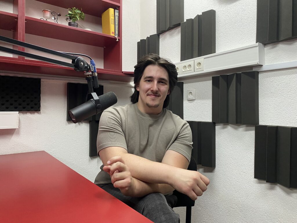 Kristijan Penavić, pjevač