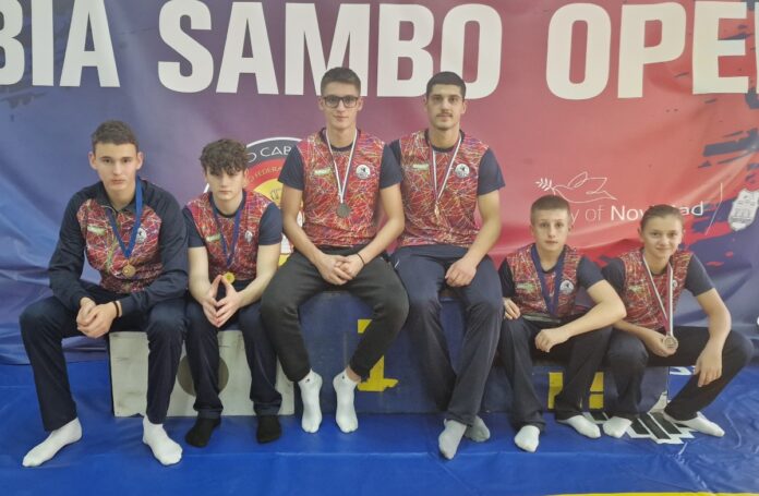 Članovi SK Neretva s medaljama na Serbia Sambo Open u Novom Sadu