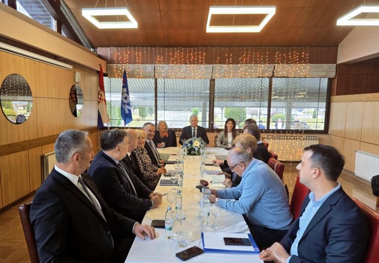 Održana koordinacija predstavnika HDZ-a BiH iz izvršne i zakonodavne vlasti na razini BiH: Žurno stabilizirati unutarnje prilike u BiH