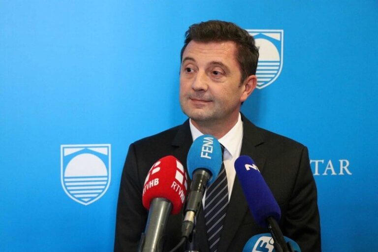Mostar vodimo na principima uvažavanja svih i vladavine prava