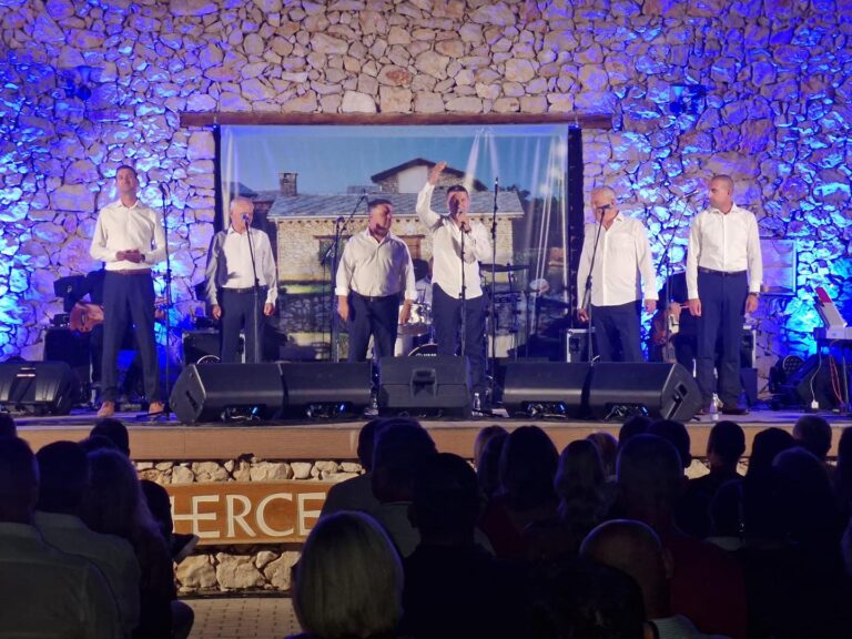 Tomislav Bralić i Klapa Intrade održali  sjajan koncert u Međugorju